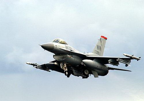 �Y�ψD���v����܊F-16��(zh��n)�C(j��)