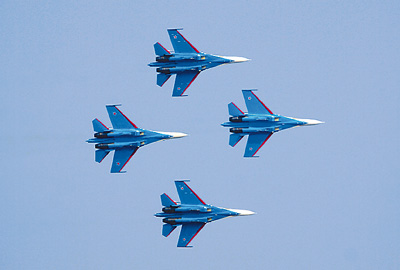��11��12�գ������_˹��ʿ���ؼ��w�б�������麣��չ�F(xi��n)����������(d��ng)�գ������_˹��ʿ���ؼ��w�б�����{�5���K��27��(zh��n)���C(j��)�ڏV�|�麣��չǰ�M(j��n)�����״�ԇ�w�� ����������1991��4�µġ����_˹��ʿ���w�б��������ȫ��Ψһһ֧ʹ�����͑�(zh��n)���C(j��)��������w�C(j��)���w�б�������@֧�ؼ��w�б��������韄e�Ї���չ6����ط��麣���� �������F���z