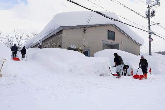 強降雪天氣襲擊日本 已致35人死亡358人受傷
