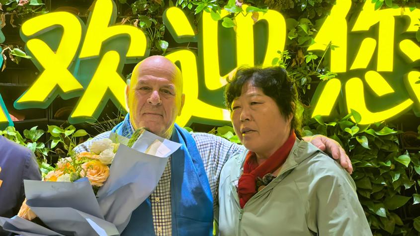 時隔26年，殷玉珍和“賽考斯”再相逢