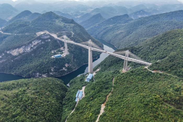 貴州：大橋繪就甕馬鐵路新通途