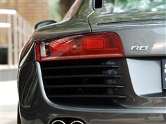 ��܇֮�� �M�ڊW�� �W��r8 4.2 fsi quattro