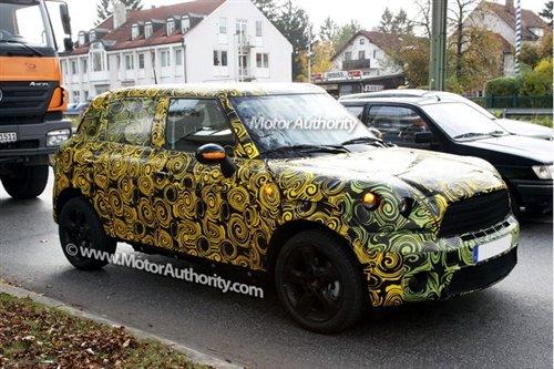 ����С��SUV MINI Countryman·ԇ�ع� ��܇֮��