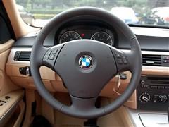 ��܇֮�� �A�����R ���R3ϵ 09�� 318i�M(j��n)ȡ��