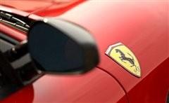 ����ײ���� �W��R8����������Scuderia