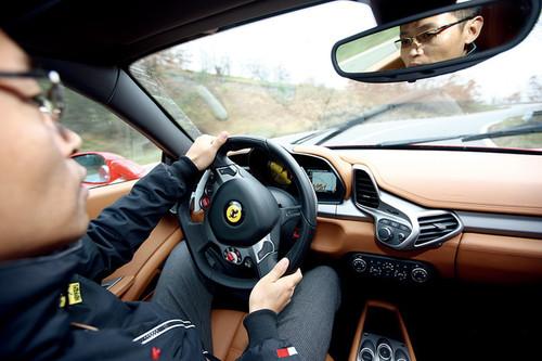 ���Ҍ��� ԇ���������³���458 Italia