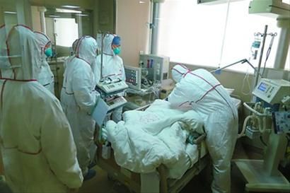記者探訪H7N9監(jiān)護病房:高峰時護士每天睡3小時