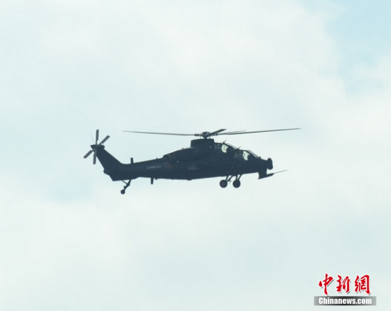 “武直-10”直升機(jī)珠海航展預(yù)演20分鐘(圖)