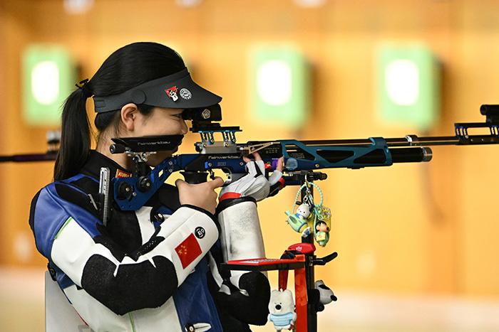 中國隊(duì)獲得女子10米氣步槍團(tuán)體金牌 打破世界紀(jì)錄